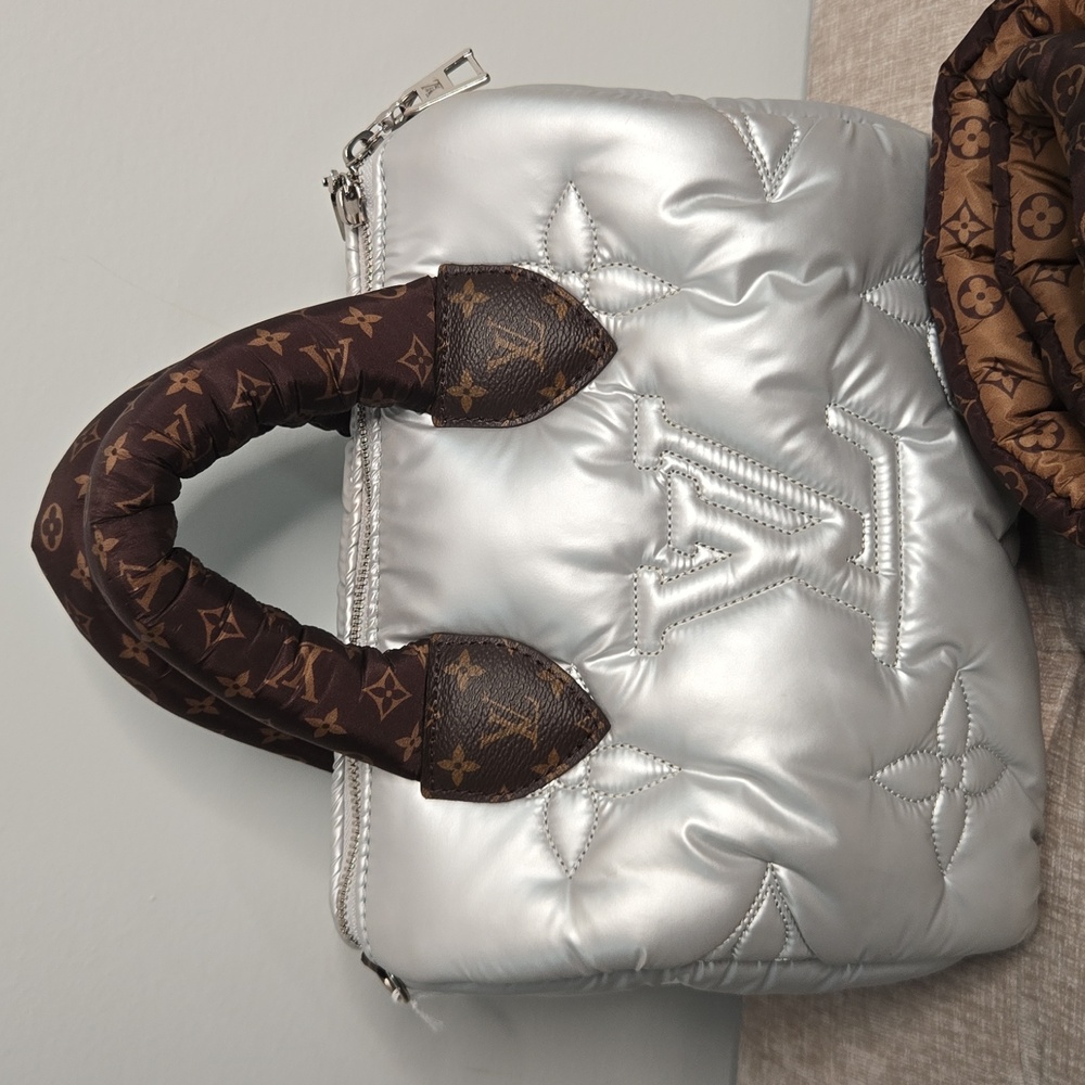 Louis Vuitton Limited Edition Silver Giant Monogram Econyl Pillow Speedy 25 - Picture 3 of 12